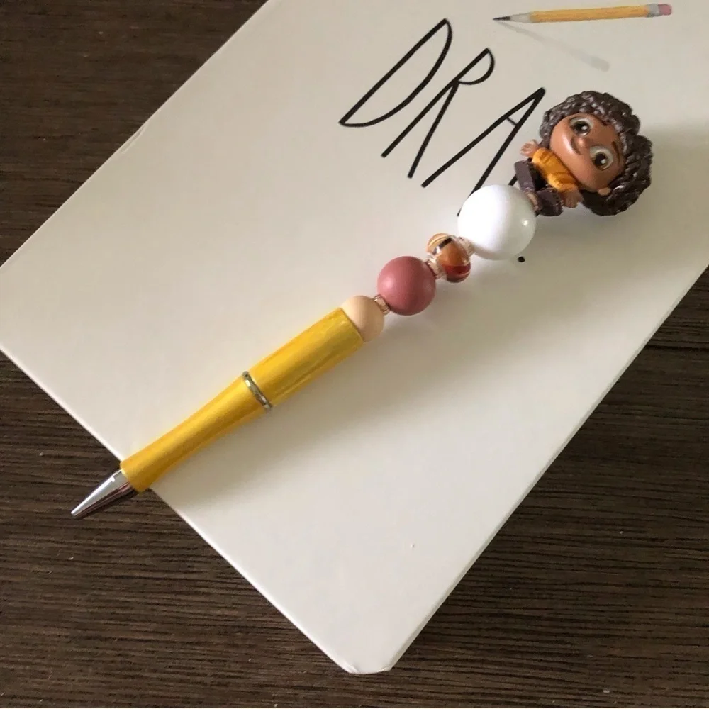 Disney Doorables: Encanto: Camilo handmade beaded pen
